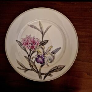 Floral Design Plate